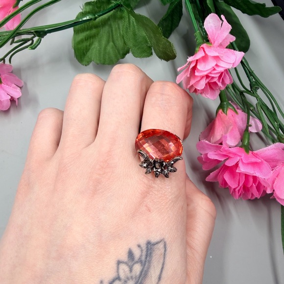 Jewelry - Peachy Pink / Orange Genuine Crystal Cocktail Statement Ring with Marcasite